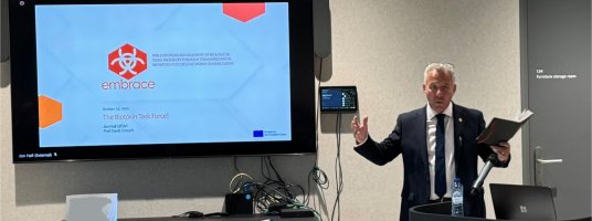 Jon Hall (RAN) presents the Biotoxin Task Force